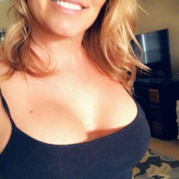 Profil de Batoul, 43 ans, annonce sexe à Merckeghem